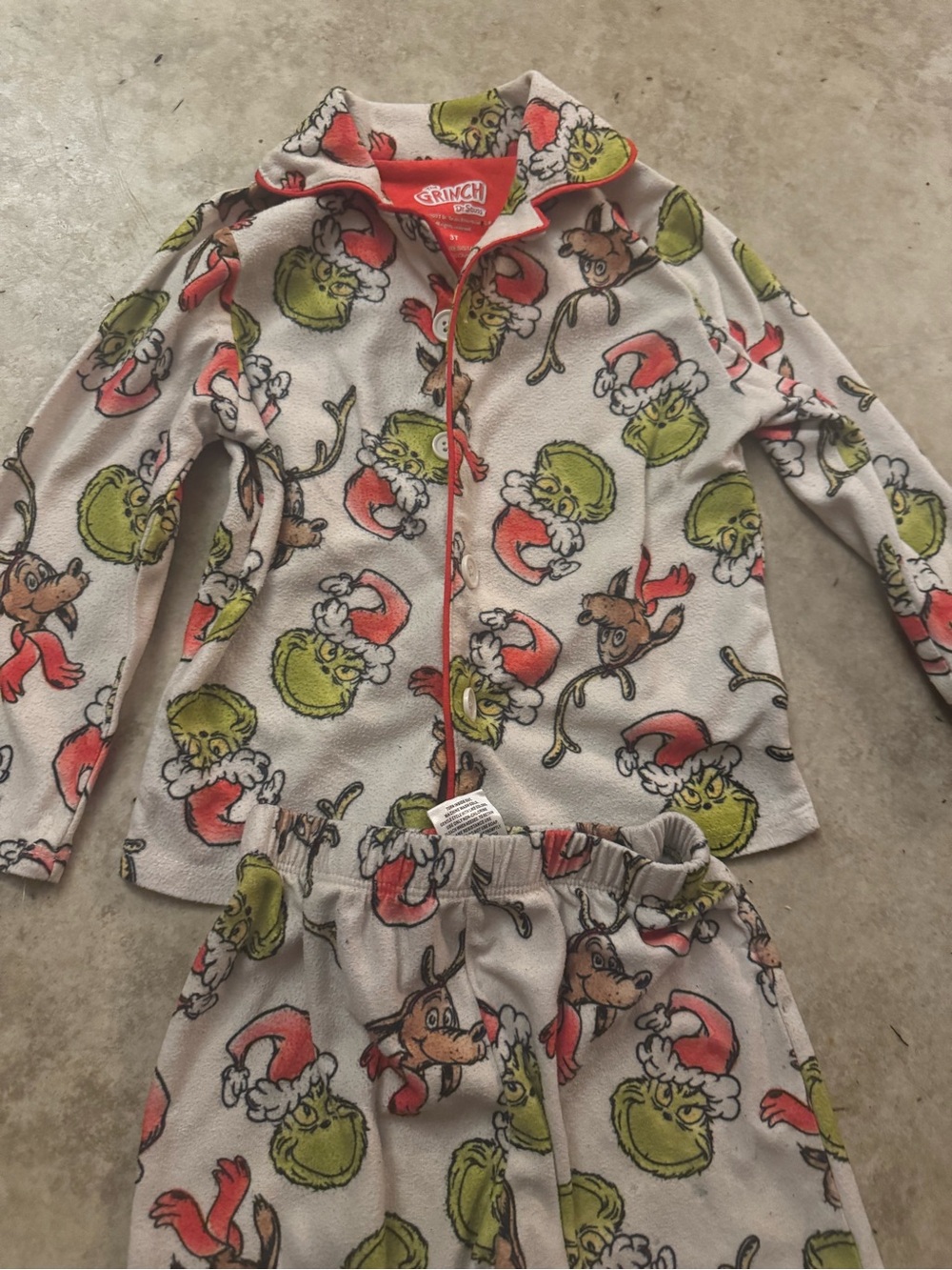 The Grinch Kids' Fleece Pajama Set - Gray with Green & Red